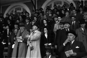 1941 Mai Hipodrom Baneasa 004.jpg