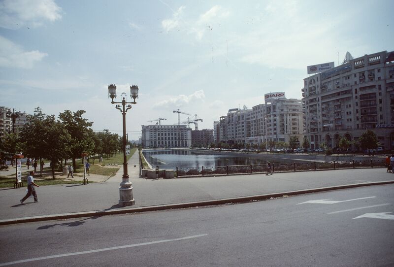 File:SIK 03-037210-Screen.jpg