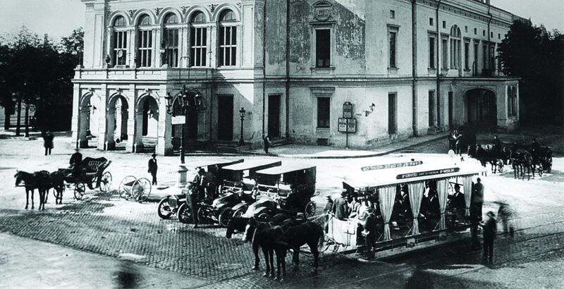 File:1900 tramvai cu cai la teatru.jpg