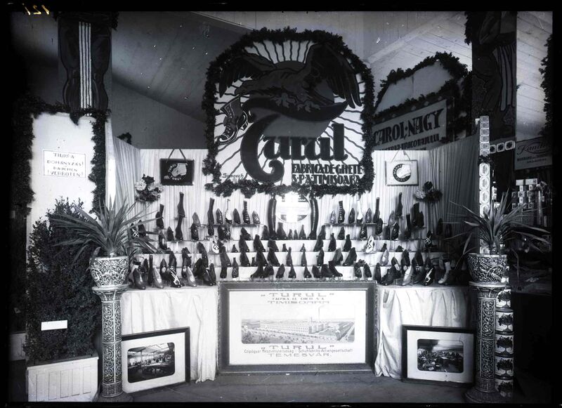 File:Standul Turul. Fabrica de ghete S.P.A. Timișoara.jpg