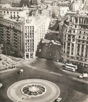 1972 Piața Națiunile Unite 196x.jpg