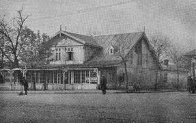 Yellow Inn, in 1935. It was at the intersection of Bulevardul Banu Manta and Strada Dr. Felix.