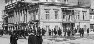 Casa Lahovari 1906 BW.png