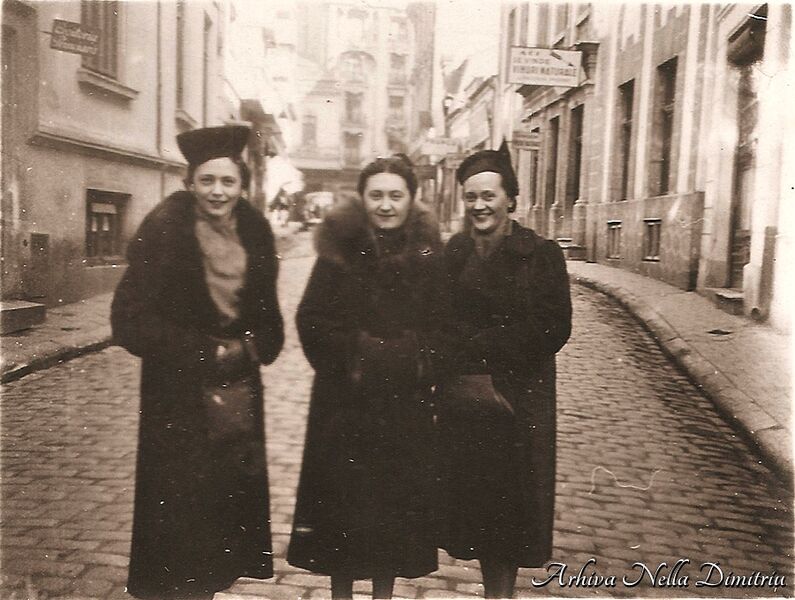 File:Str. Modei (Pictor Grigorescu)1938.jpg