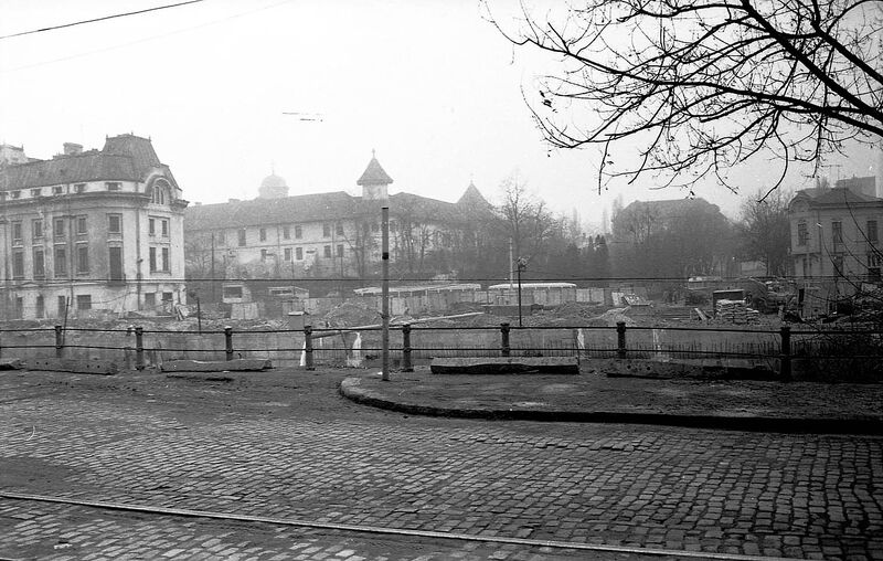 File:1976 Podul Izvor 6 martie 1978.jpg