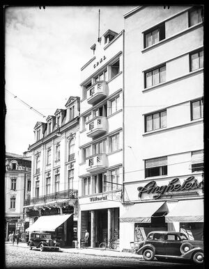 Strada Academiei Cofetaria Anghelescu,Bucuresti,anii 30.jpg