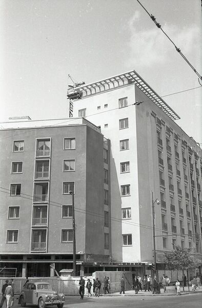 File:1961 B-dul 1848 către Universitate 1961 04.jpg