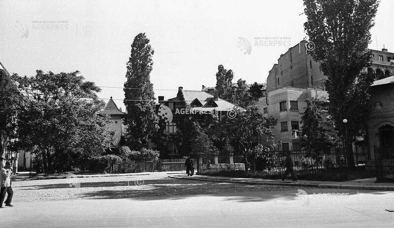 File:Biserica Sfinții Împărați Constantin și Elena Strada Sfântul Constantin 33 1951.jpg