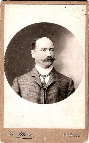 File:Atelier fotografic B. Athen 4 1904.jpg