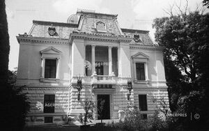 Casa scriitorilor din Capitala (Casa Monteoru) 01 1952-05-29.jpg