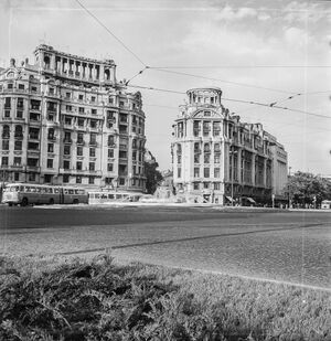 Piata Senatului 17 1973.jpg