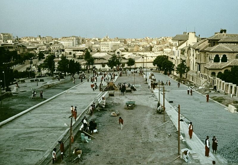 File:1925 Vedere de ansamblu a Dealului Patriarhiei C.jpg