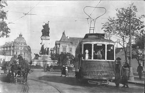 Bucuresti-b-dul-Academiei-Piata-I.C.-Bratianu-1918.jpg