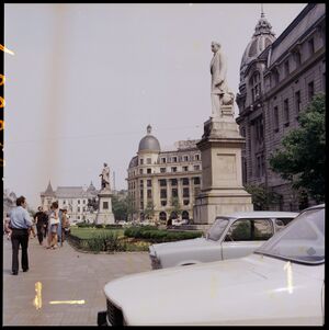 Piata Universitatii 191 196x.jpg