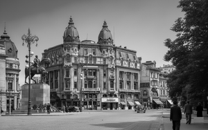 Calea Victoriei, Piata Palatului 1939 BW.png