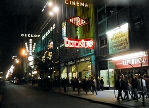 Bulevardul Magheru,Cinema Republica 1969.jpg