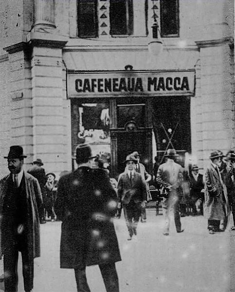File:Eugeniu Carada street, the area of the Macca Cafe1933.jpg