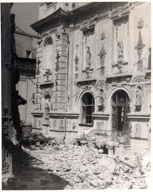 1944 cladire afectata.jpg