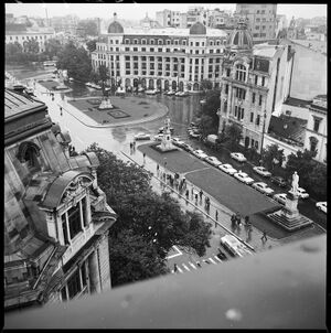 Piata Universitatii 256 196x.jpg