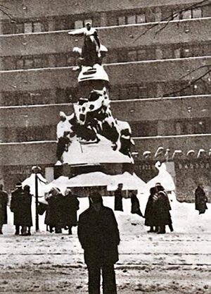 B-dul Magheru, 1958 Monumentul lui Tache Ionescu.jpg