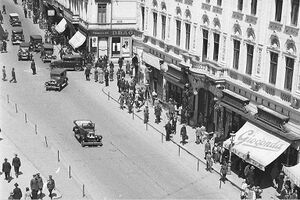 1933 Calea Victoriei-colt-cu-str-Campineanu Dragomir Niculescu.jpg