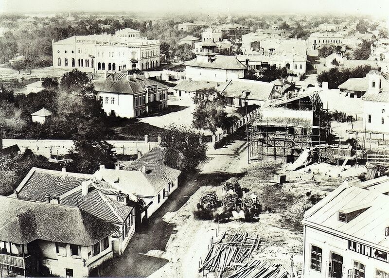 File:1856 De pe Teatrul Mare, strada Stirbei Voda, biserica Brezoianu.jpg