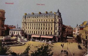 1917 Calea Victoriei cu Hotelul Luvru (azi Hotel Capitol).jpg