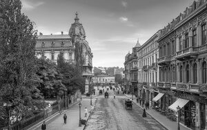 În dreptul Grădinii Episcopiei 1899 BW.jpg