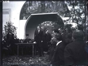 Generalul Alexandru Averescu și Mitropolitul Miron Cristea 3.jpg